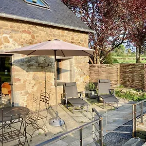 Ferienhaus Le Nid De La Breizhidence, Combourg